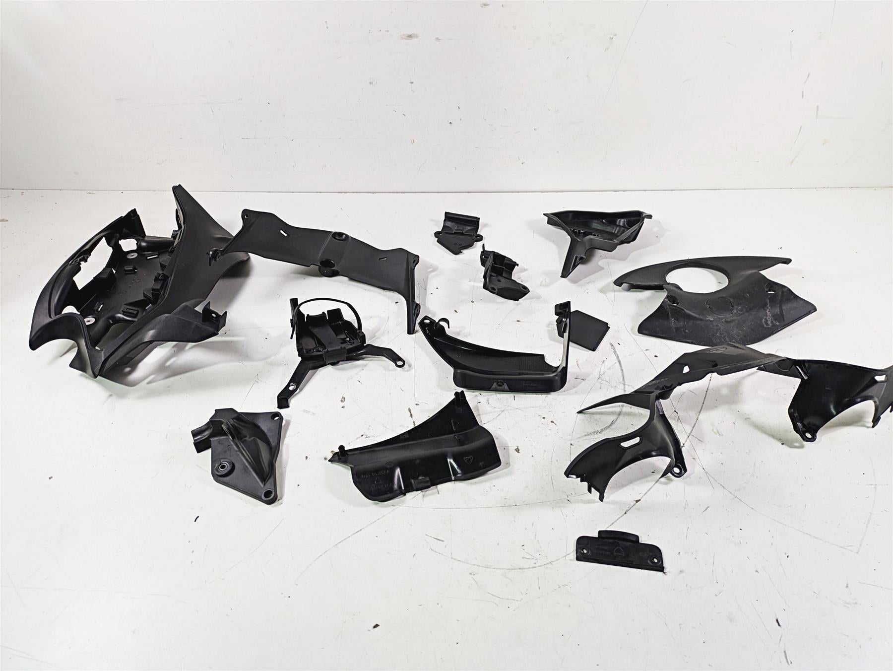 2015 Ducati Panigale 1299 S Black Molded Infill Cover Fairings Set 8291B801A | Mototech271