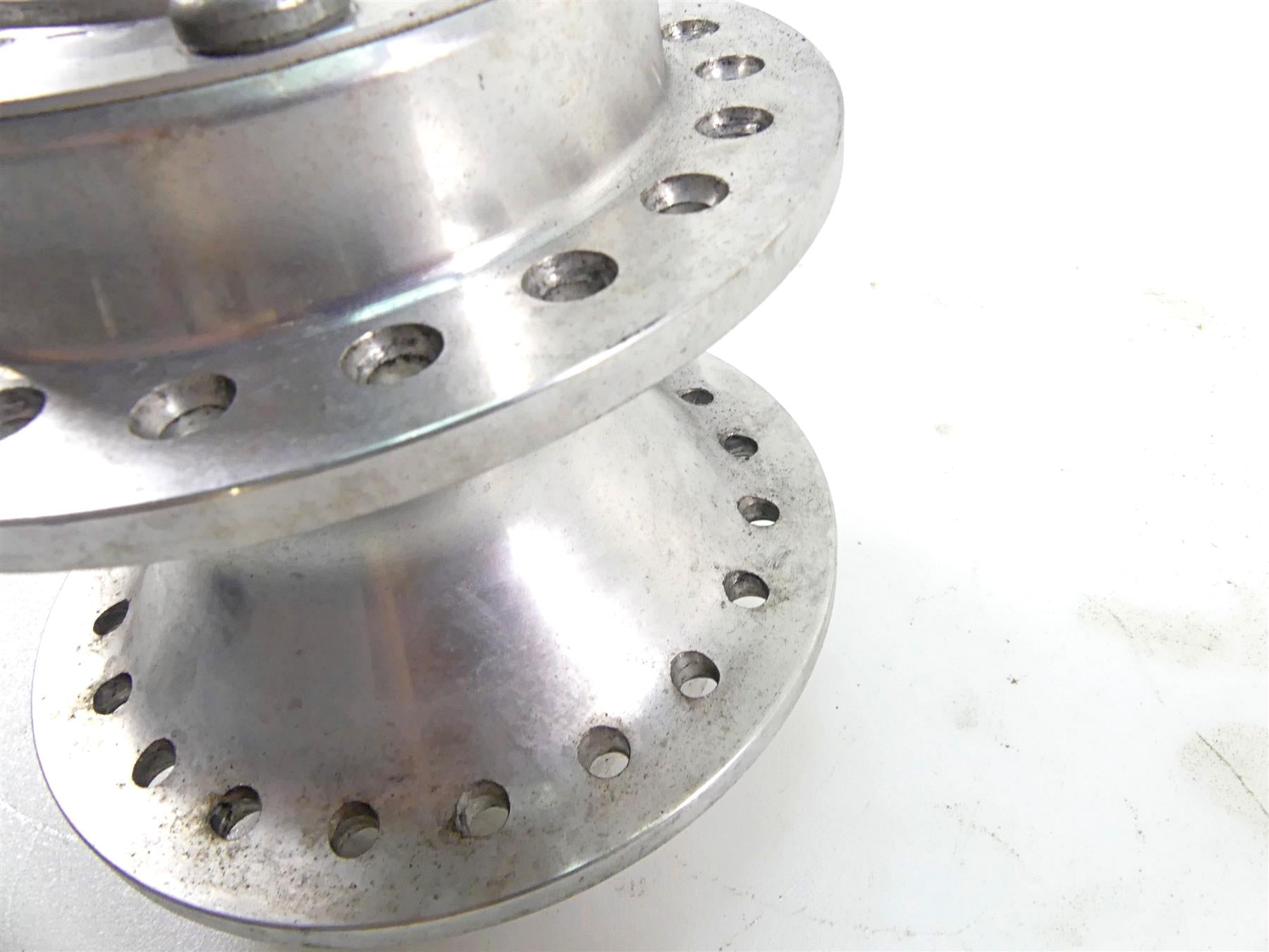 2017 Harley Dyna FXDB Street Bob Front Rim Hub Wheel for 25mm Axles 41425-09 {{ shop.shopifyCountryName }} - Mototech271