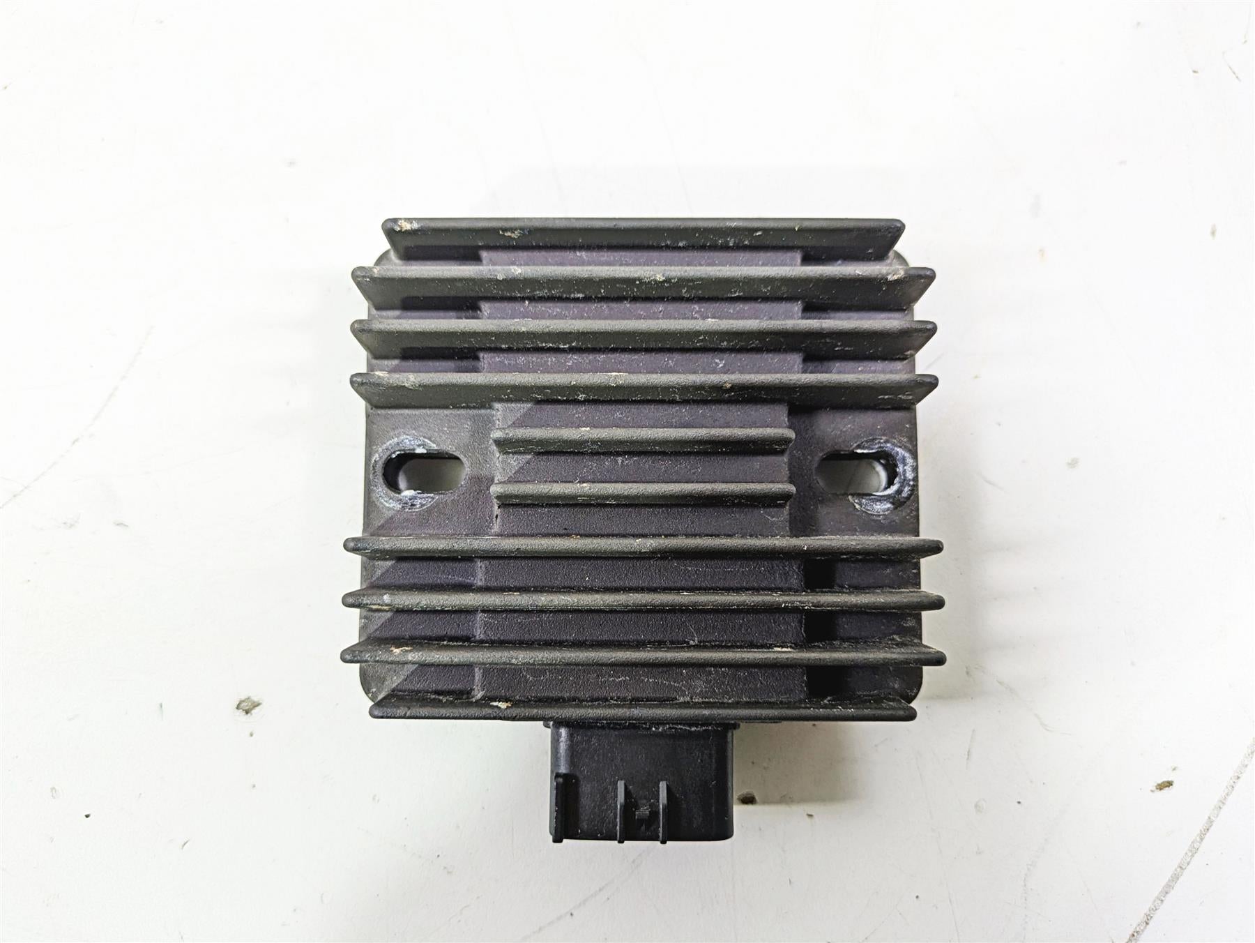 2020 Yamaha Waverunner VX1050 Deluxe Rectifier Voltage Regulator 6D3-81960-00-00 {{ shop.shopifyCountryName }} - Mototech271
