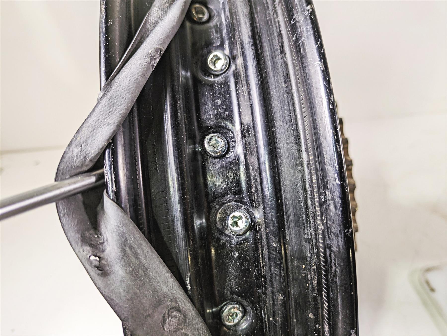 2023 Kawasaki KLR KL 650 Adventure Rear Wheel Rim 2.5X17 -READ 41025-0419 {{ shop.shopifyCountryName }} - Mototech271