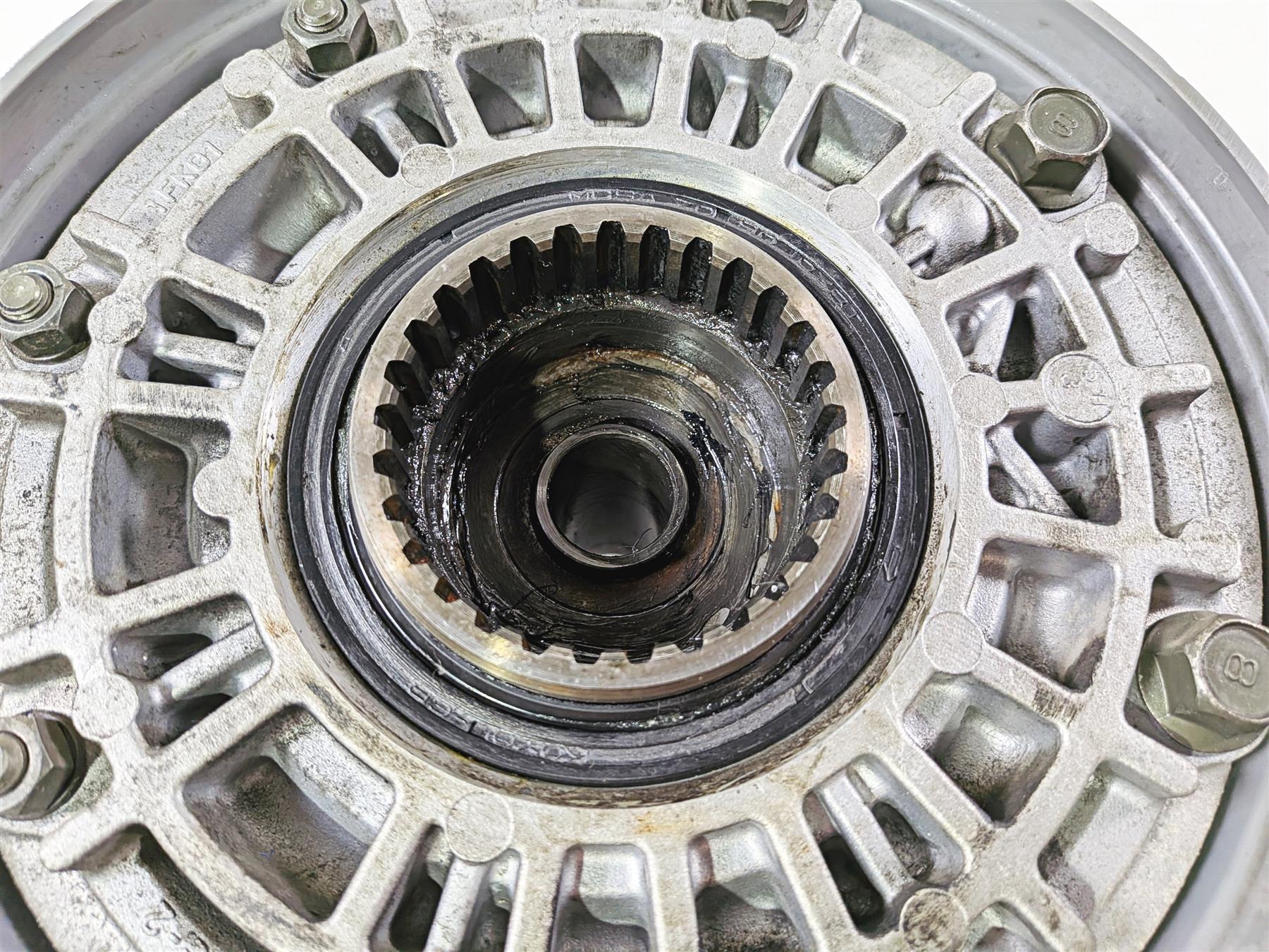 2006 Yamaha XVZ1300 Royal Star Rear Differential & Drive Shaft 4XY-46101-00-00 {{ shop.shopifyCountryName }} - Mototech271