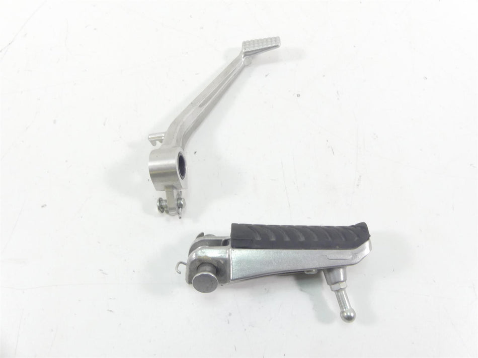 2021 Kawasaki ZX1400 ZX14R Ninja Front Right Foot Peg & Brake Pedal 13236-0096 {{ shop.shopifyCountryName }} - Mototech271