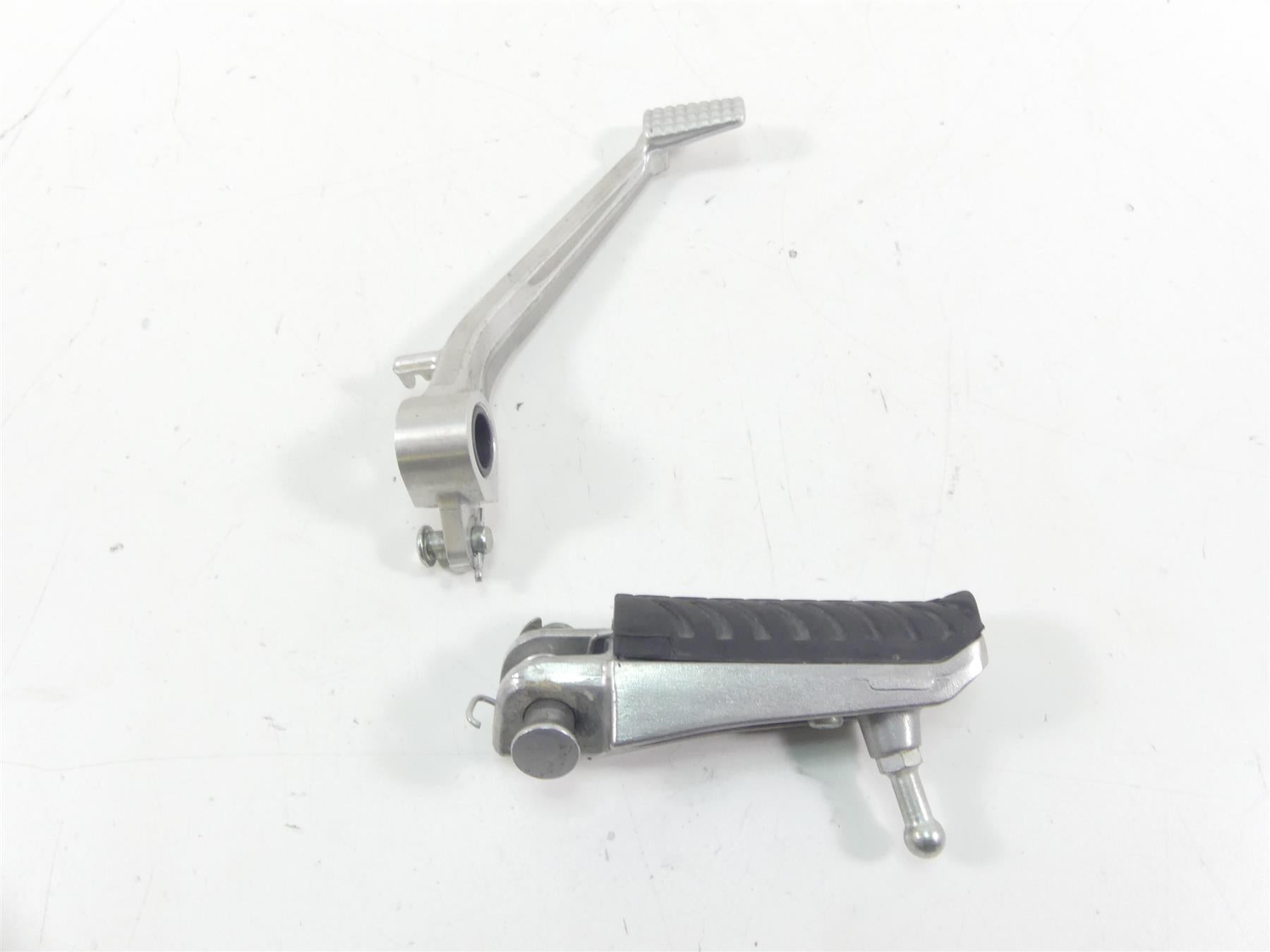 2021 Kawasaki ZX1400 ZX14R Ninja Front Right Foot Peg & Brake Pedal 13236-0096 | Mototech271