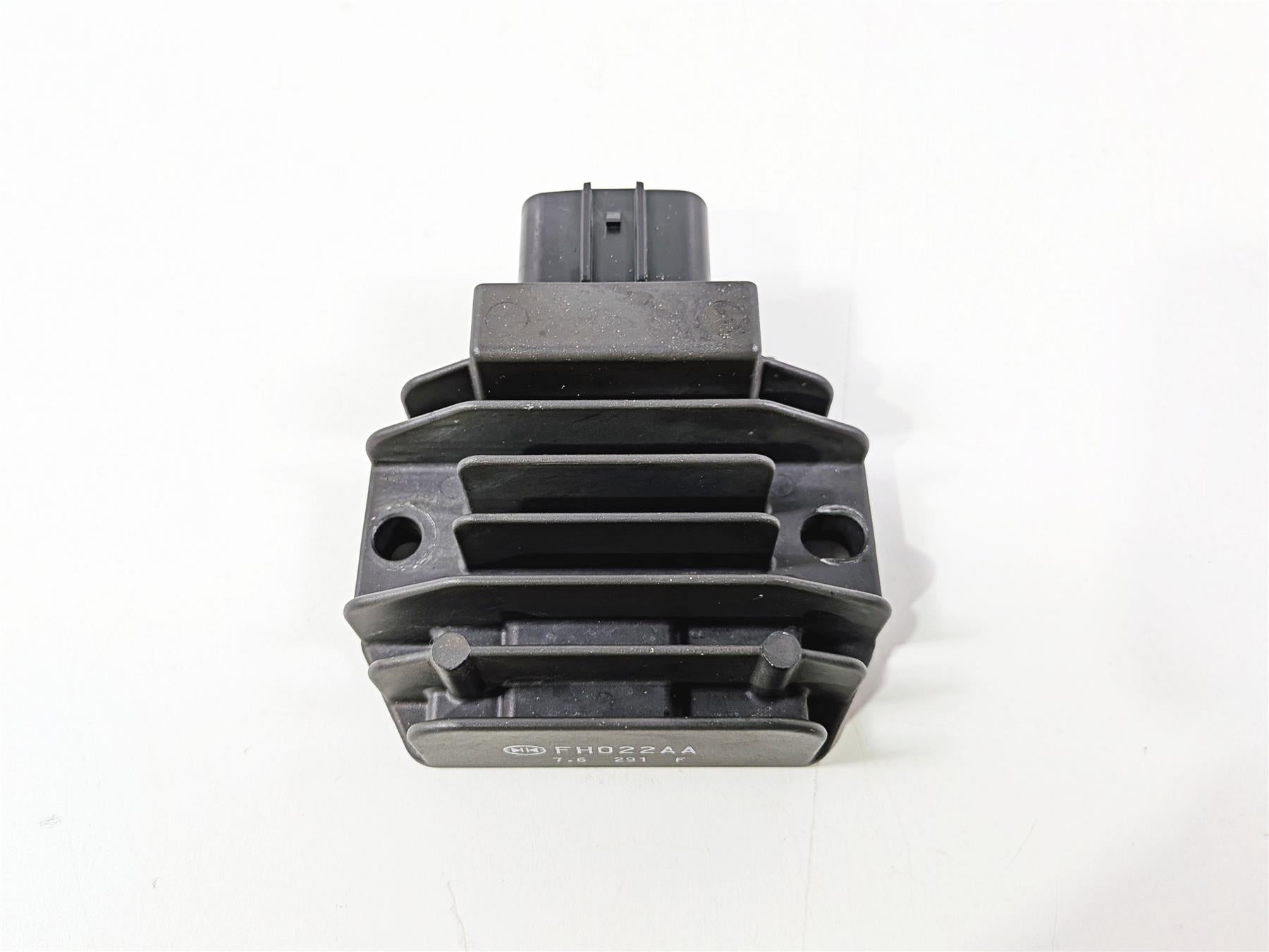 2018 KTM 1290 Super Duke R Rectifier Voltage Regulator 60311034000 FH022AA-Mototech271
