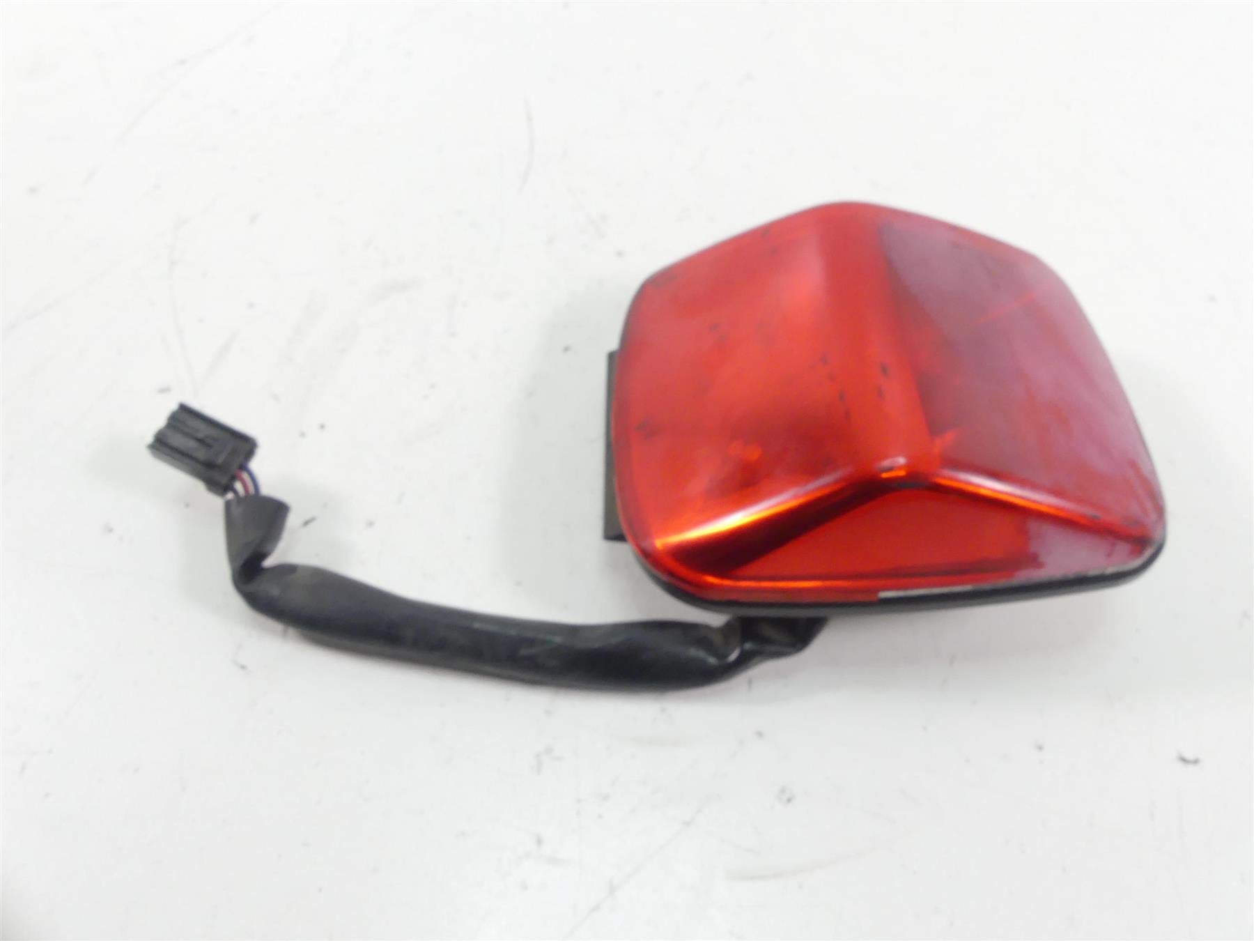 2004 Harley Softail FXSTD SE CVO Deuce Taillight Tail Light Lamp Lens 68931-00A {{ shop.shopifyCountryName }} - Mototech271