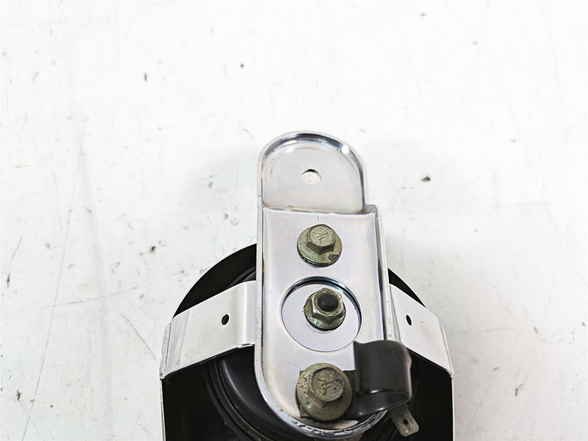 2008 Harley FLHTCU Electra Glide Horn + Chrome Cover 61300478A {{ shop.shopifyCountryName }} - Mototech271