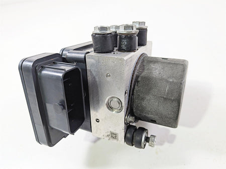 2015 Harley Touring FLTRUSE CVO Road Glide Abs Brake Pump Unit Module 41100013A-Mototech271