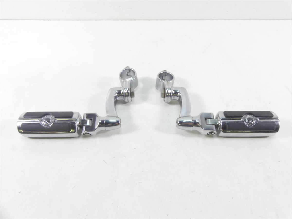 2010 Harley Touring FLHX Street Glide Willie G Skull Highway Foot Pegs & Mounts {{ shop.shopifyCountryName }} - Mototech271