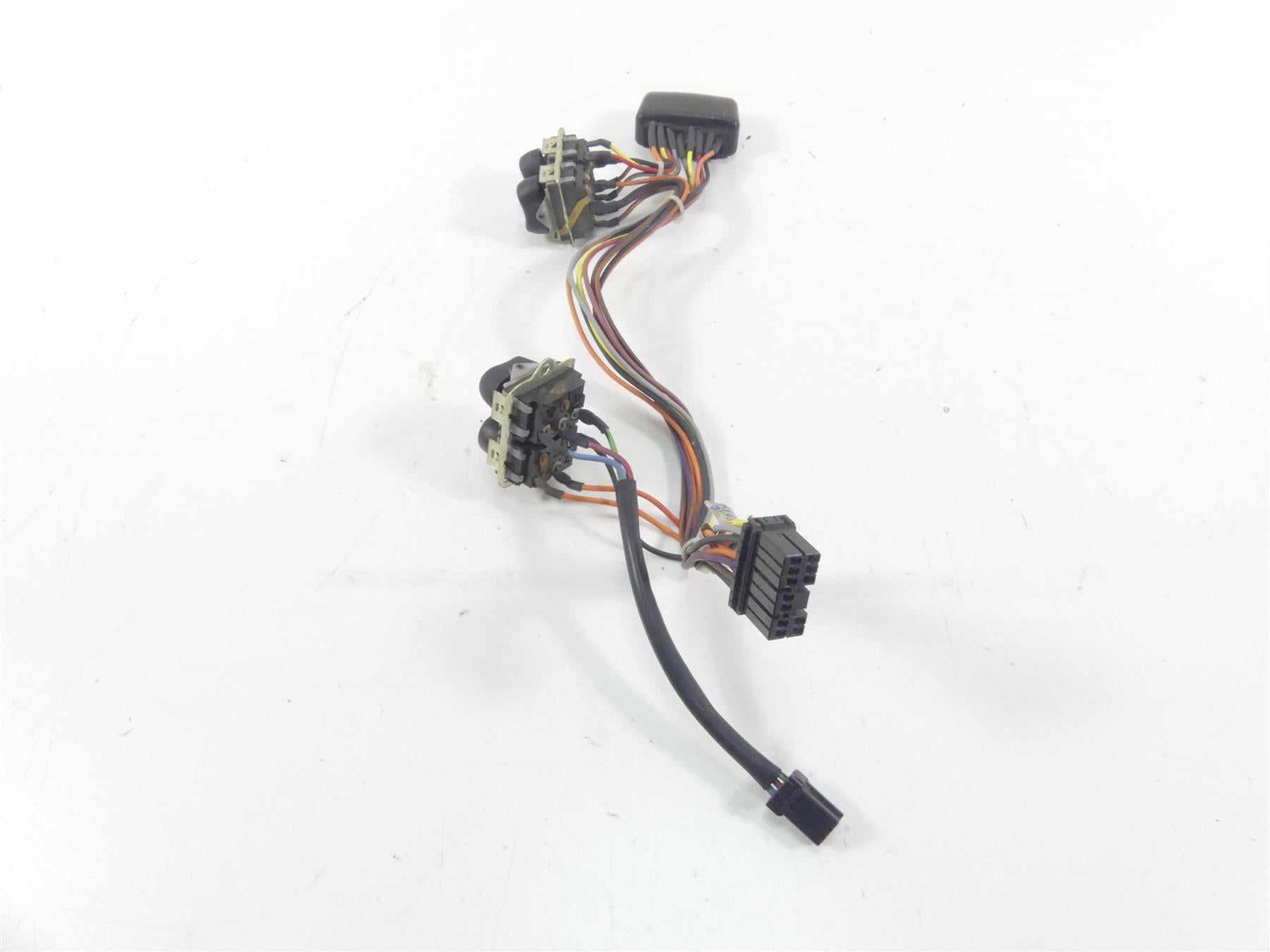 2009 Harley FLHTCU SE4 CVO E-Glide Auxiliary Lock Cruise Switch Set 70290-07 {{ shop.shopifyCountryName }} - Mototech271