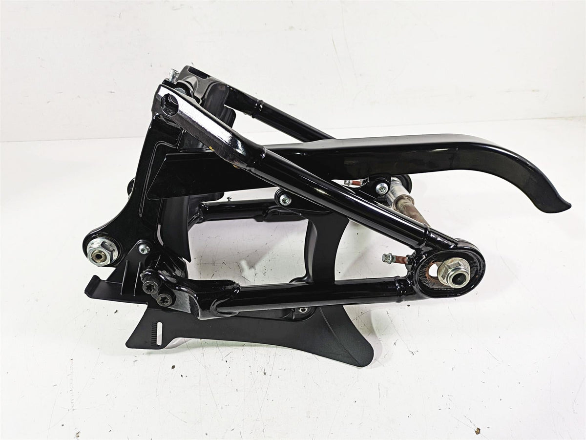2019 Harley FLHCS Softail Heritage Rear Swingarm + Guards & Axle 47400099BHP {{ shop.shopifyCountryName }} - Mototech271
