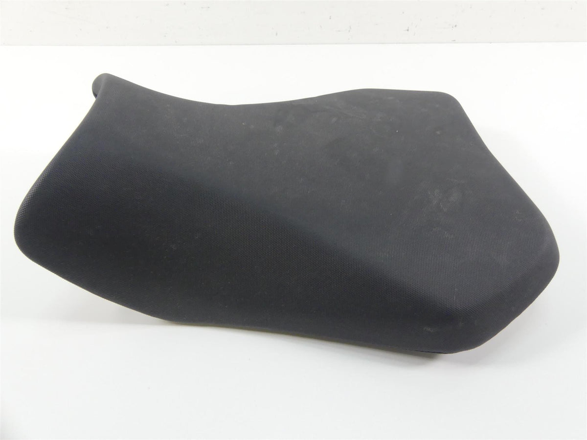 2022 Suzuki GSXR750 Front Rider Driver Seat Saddle - No Tears 45100-14J11-DW2 {{ shop.shopifyCountryName }} - Mototech271