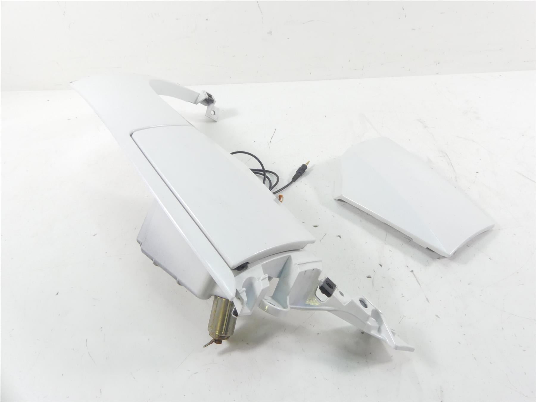 2011 Victory Vision Tour Left Storage Box Fairing Cover Cowl Set 5438102 {{ shop.shopifyCountryName }} - Mototech271