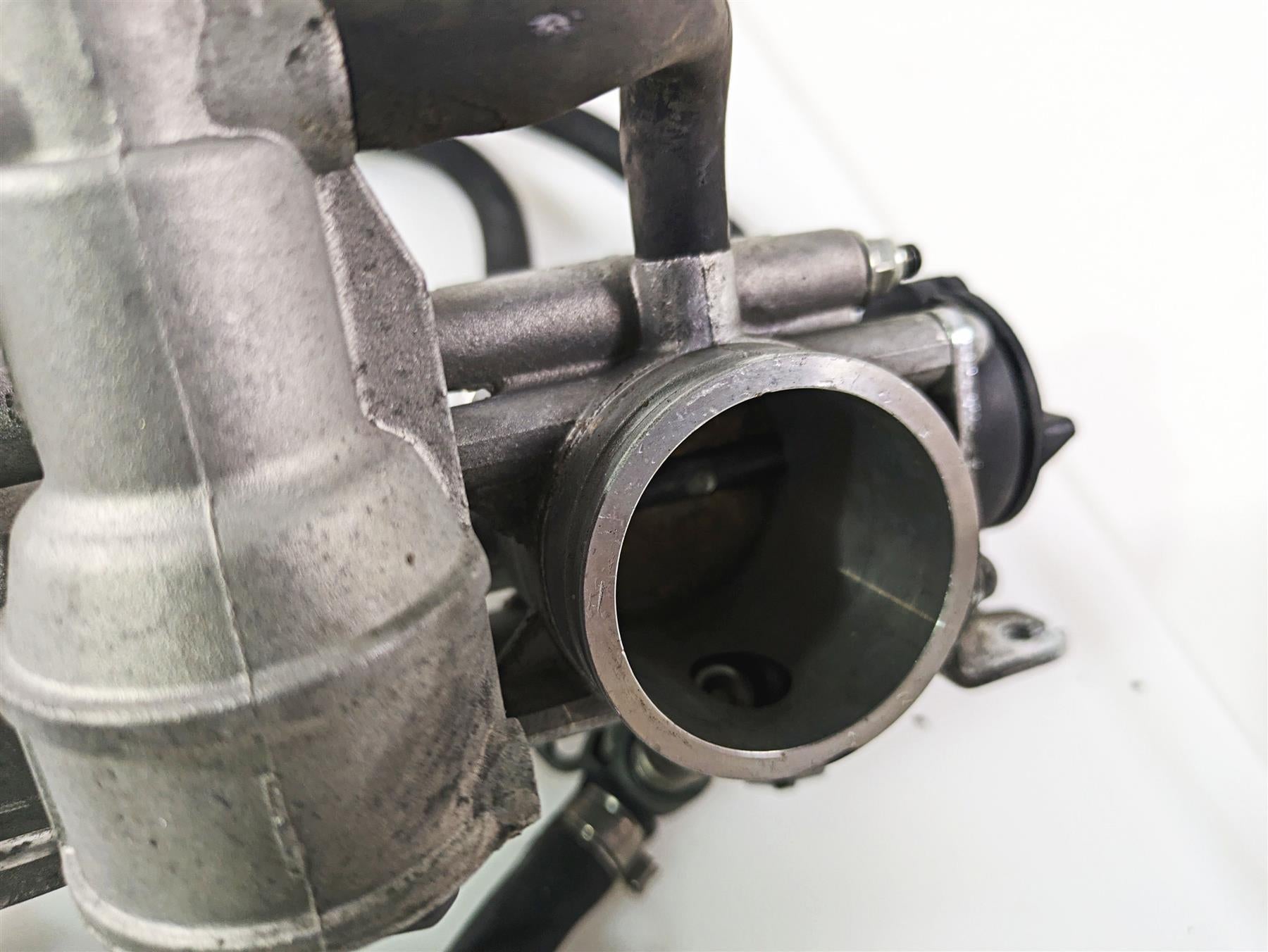 2009 Ducati Multistrada 1100 S Throttle Body Bodies Fuel Injection 28240722A {{ shop.shopifyCountryName }} - Mototech271
