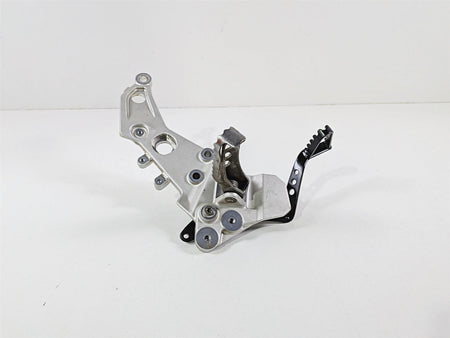 2023 BMW F850GS K81 Front Right Foot Peg & Brake Pedal 46718393176 35218357747 {{ shop.shopifyCountryName }} - Mototech271