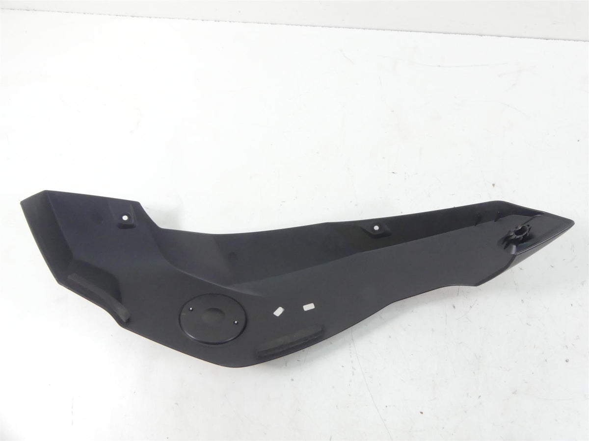 2011 BMW R1200GS K255 Adv Tank Right Side Cover Fairing & Emblem 46637706288 {{ shop.shopifyCountryName }} - Mototech271