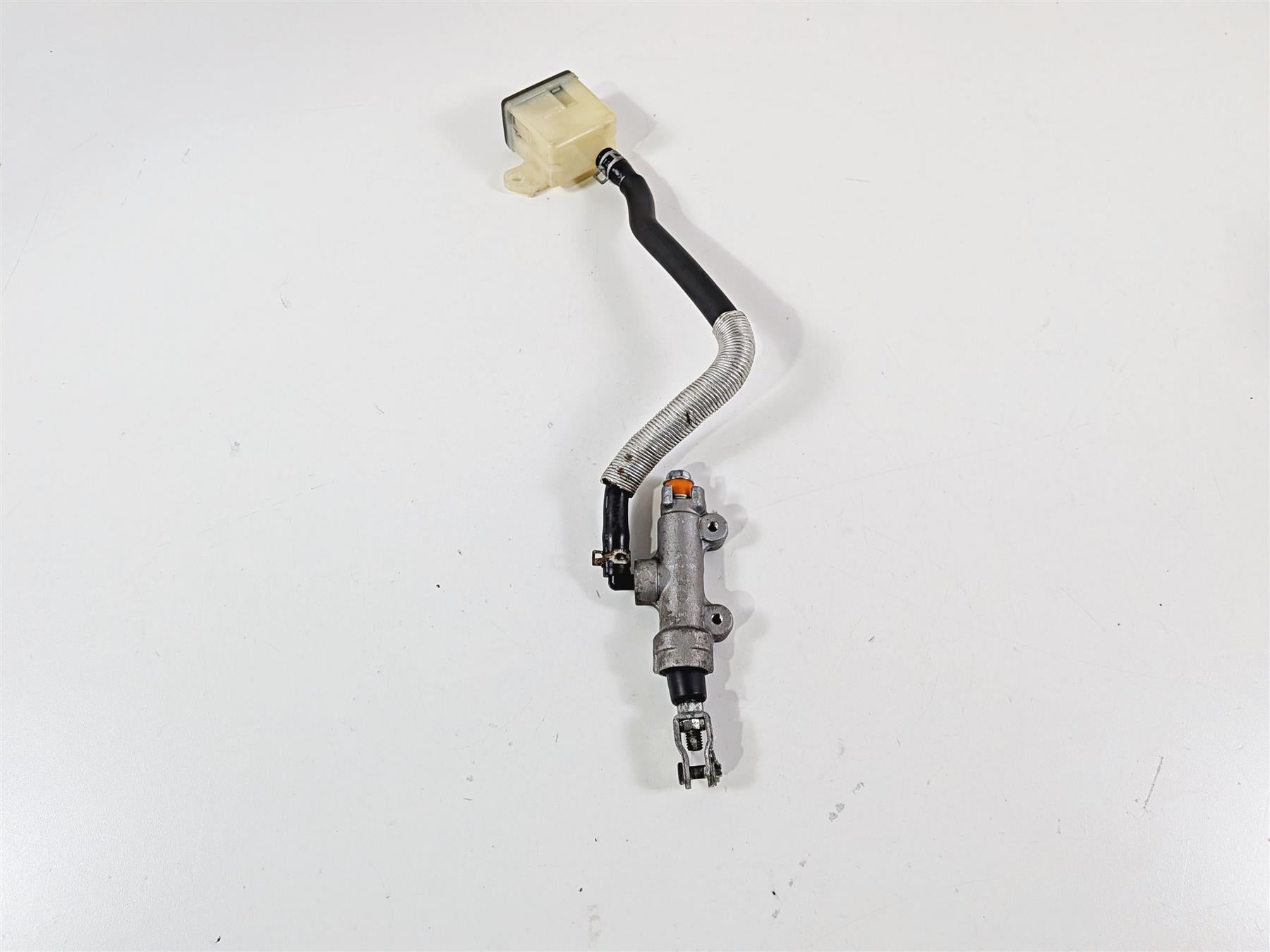 2014 Suzuki M109R VZR1800 Boulevard Rear Brake Master Cylinder 69600-48G00 {{ shop.shopifyCountryName }} - Mototech271