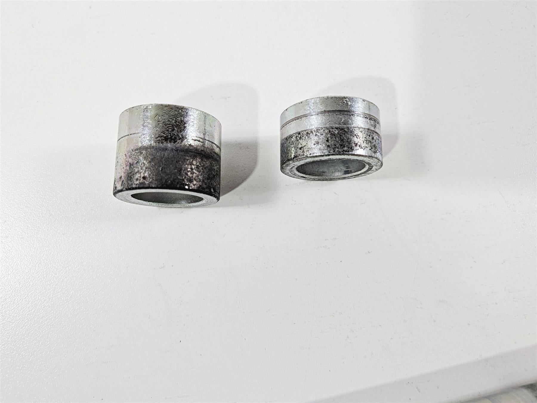 2016 Victory Cross Country Front Wheel Spindle Axle 5138509 {{ shop.shopifyCountryName }} - Mototech271