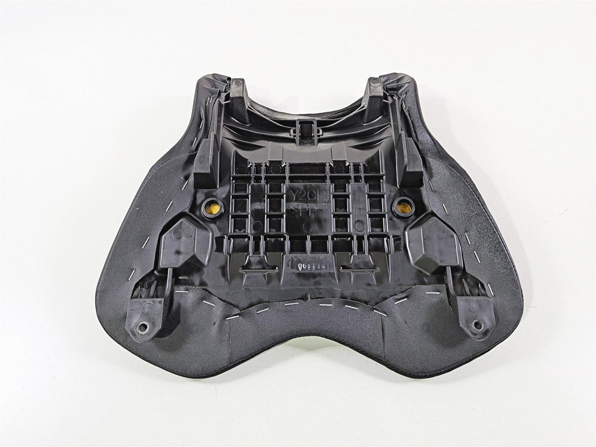 2024 Yamaha YZF R1 RN65 Front Rider Driver Saddle Seat 2CR-24710-01-00 {{ shop.shopifyCountryName }} - Mototech271