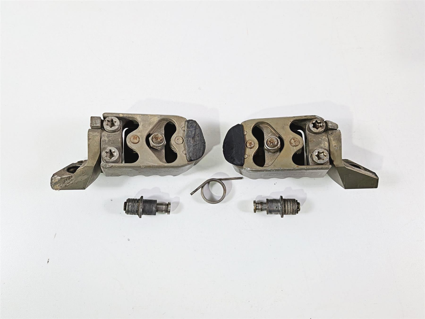 2015 BMW R1200GS K50 Adjustable Rider Footpeg Foot Peg Set {{ shop.shopifyCountryName }} - Mototech271