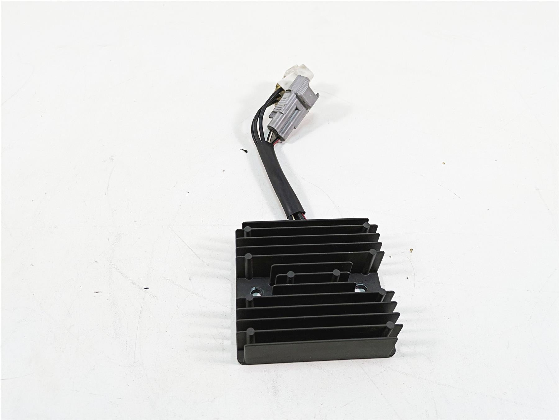 2016 Suzuki M109R VZR1800 Rectifier Voltage Regulator SH820AA 32800-10G30 {{ shop.shopifyCountryName }} - Mototech271
