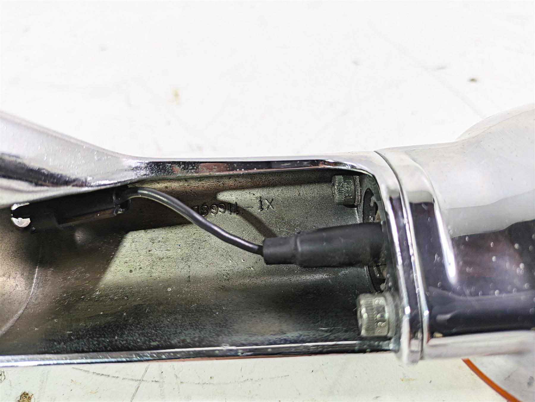 1992 Harley FLSTC Softail Heritage Rear Turn Signal Blinker Bar Set 68510-74C {{ shop.shopifyCountryName }} - Mototech271