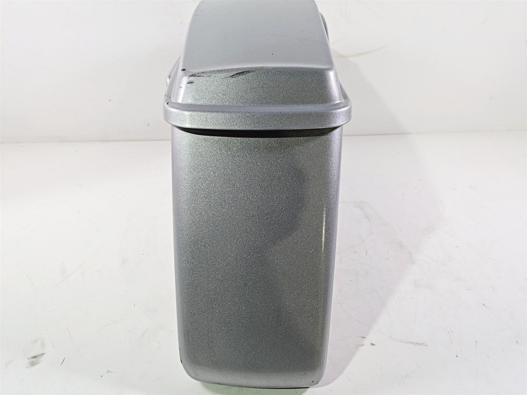 2010 Harley Touring FLHX Street Glide Left Saddlebag Saddle Bag Silver 90753-93 {{ shop.shopifyCountryName }} - Mototech271