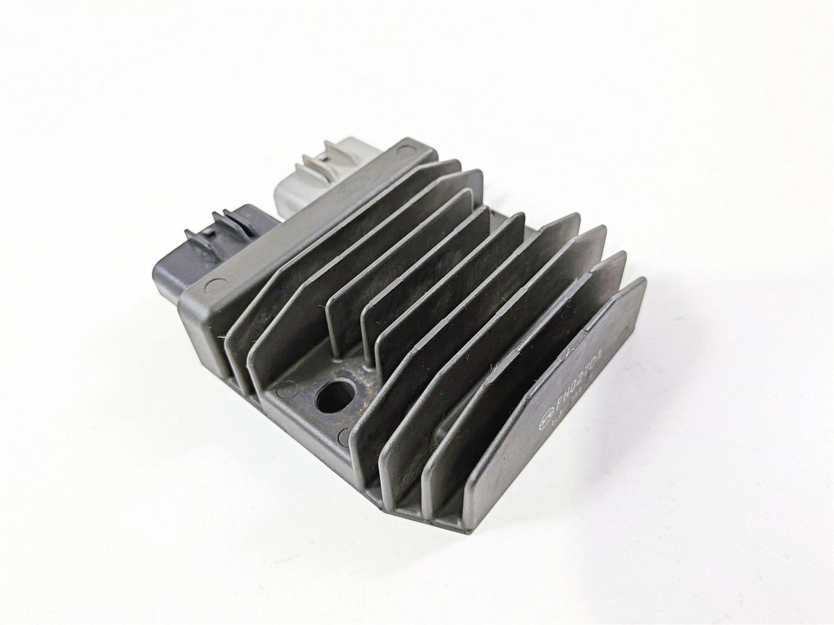2021 Yamaha YXZ1000R EPS SS SE Rectifier Voltage Regulator B5H-81960-00 FH027DA {{ shop.shopifyCountryName }} - Mototech271