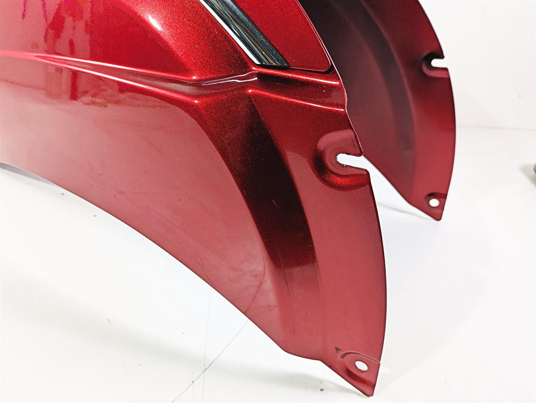 2019 Indian Chieftain Limited Rear Fender Ruby Red Metallic 1024421 {{ shop.shopifyCountryName }} - Mototech271