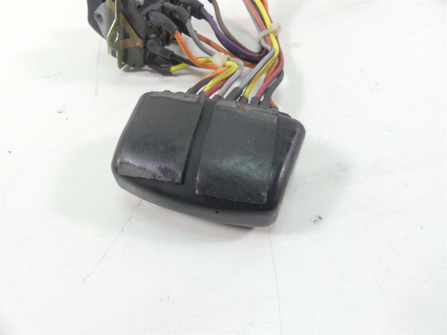 2009 Harley FLHTCU SE4 CVO E-Glide Auxiliary Lock Cruise Switch Set 70290-07 {{ shop.shopifyCountryName }} - Mototech271