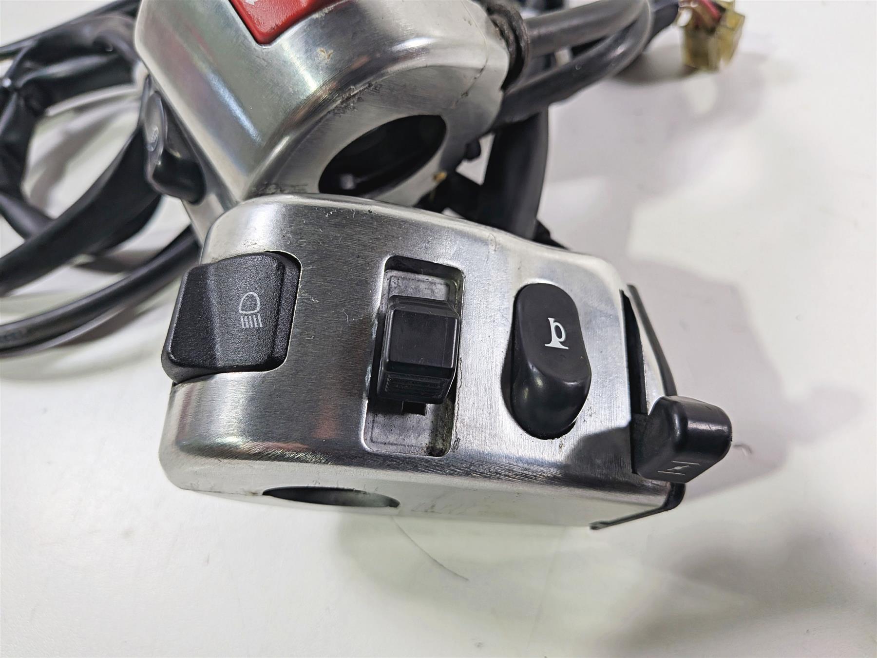 2007 Yamaha XVS1100 V-Star Custom Left Right Hand Control Switches 5VN-83975-20 {{ shop.shopifyCountryName }} - Mototech271