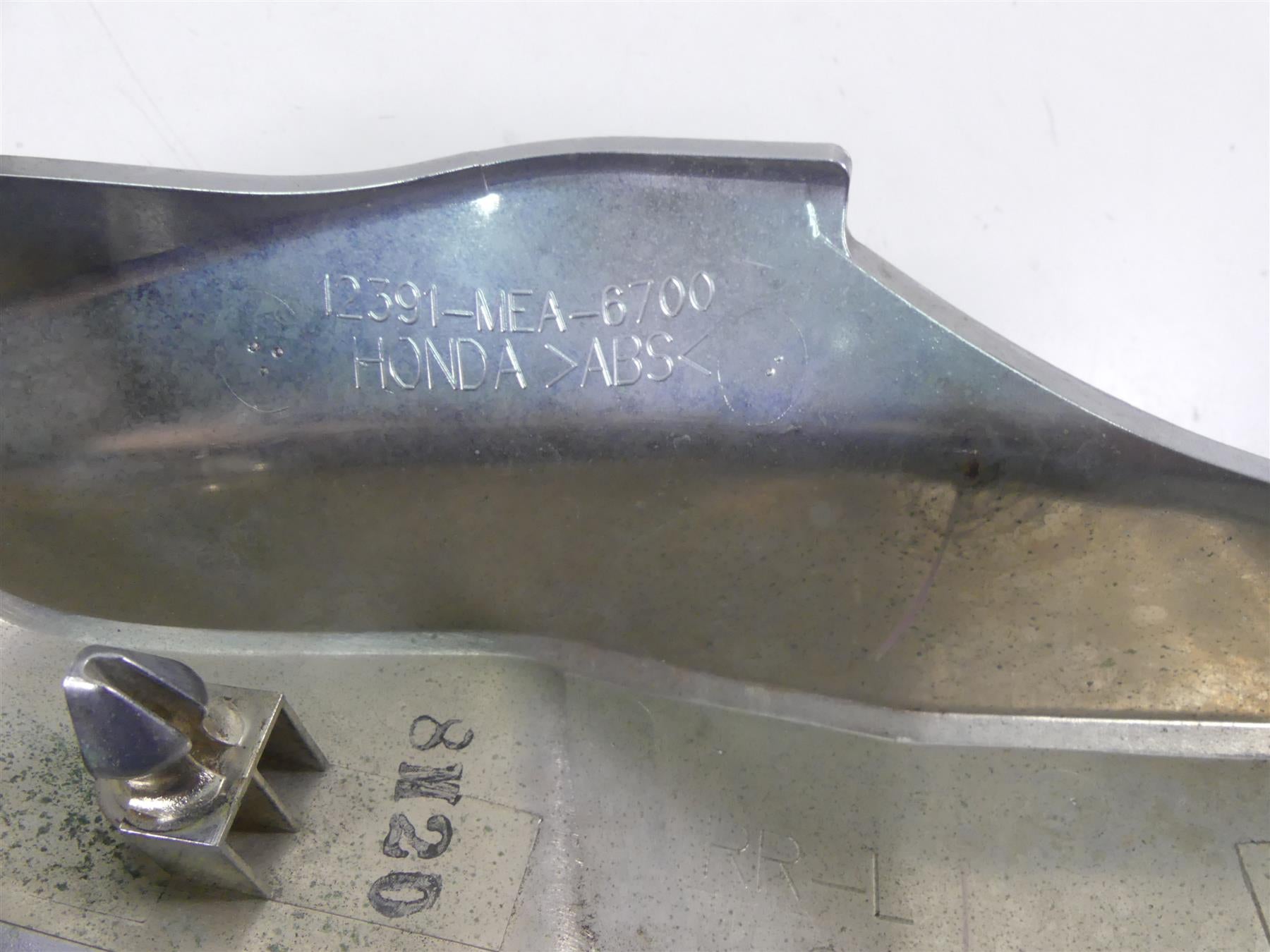 2009 Honda VTX1300 Touring Front Rear Cylinder Head Cover Set 12371-MEA-670 {{ shop.shopifyCountryName }} - Mototech271