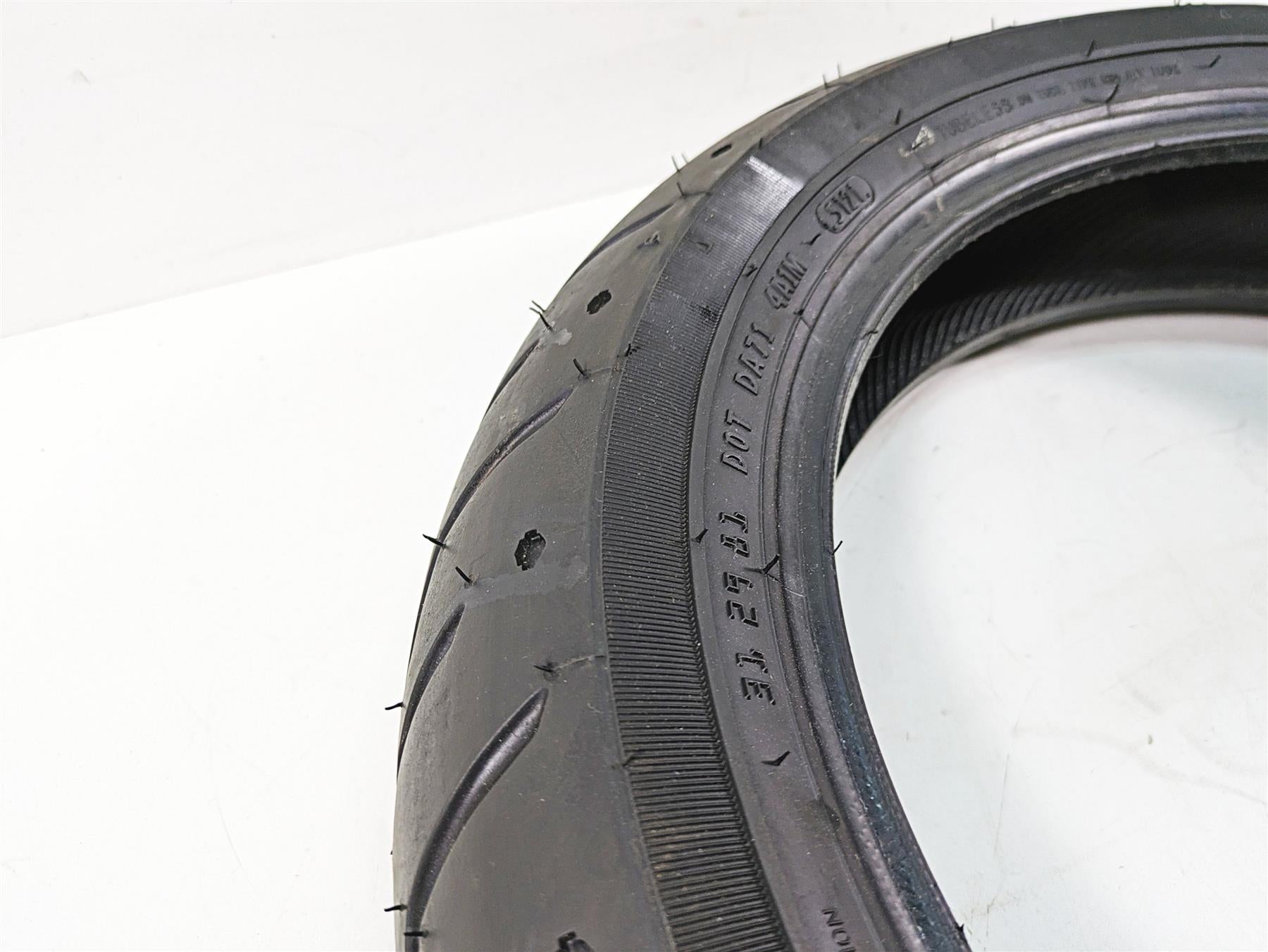 Used Front Motorcycle Harley Tire Dunlop D408F 130/80B17 DOT5121 627505 {{ shop.shopifyCountryName }} - Mototech271