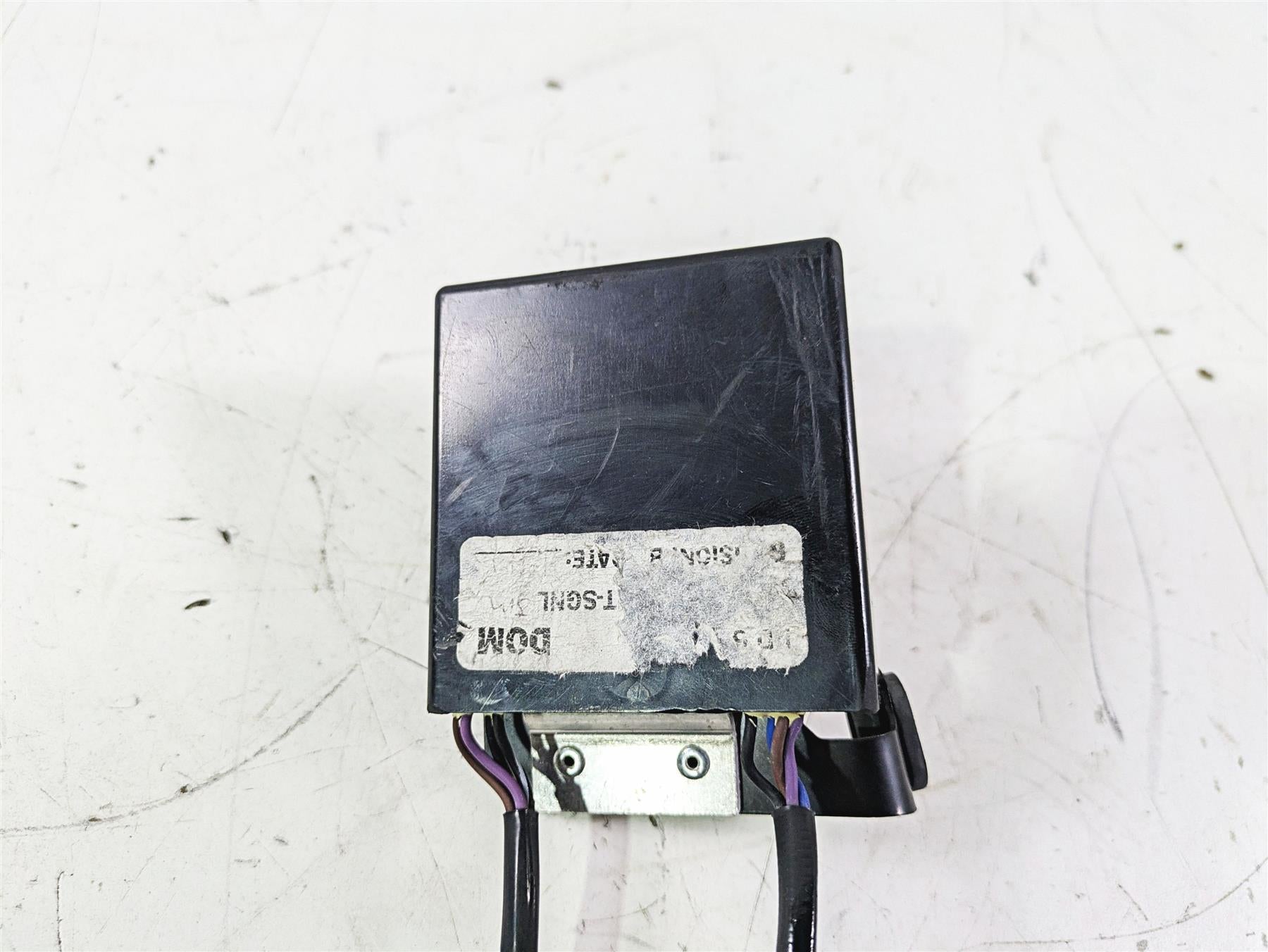 2012 Harley VRSCF Muscle V Rod Blinker Turn Signal Module 69457-09 69825-09 {{ shop.shopifyCountryName }} - Mototech271