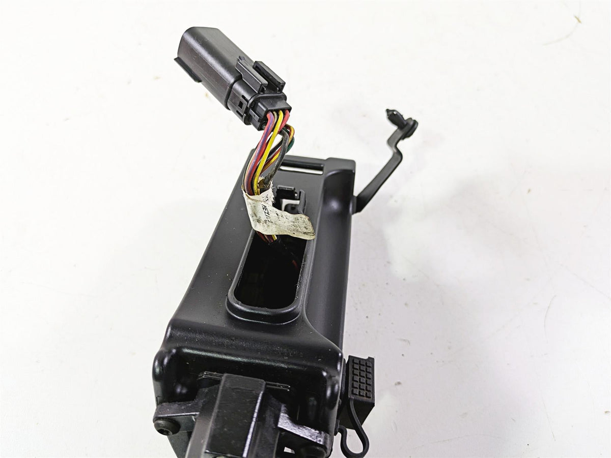 2018 Harley Softail FXFBS Fat Bob Horn + Wiring Box 69201654 {{ shop.shopifyCountryName }} - Mototech271