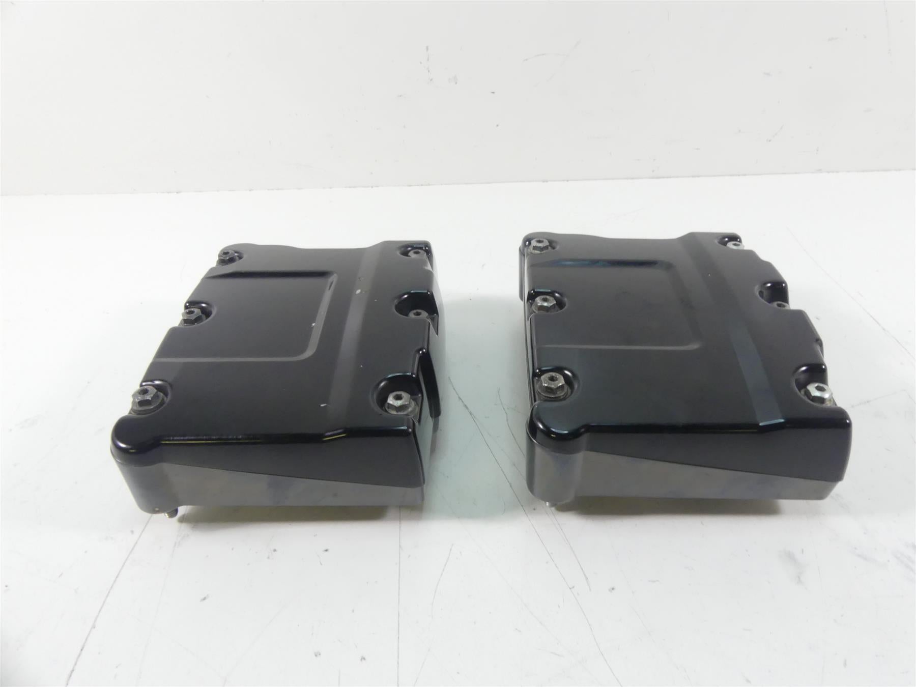 2017 Harley FXSE CVO Pro Street Breakout Rocker Box Valve Cover Set 17593-99 {{ shop.shopifyCountryName }} - Mototech271