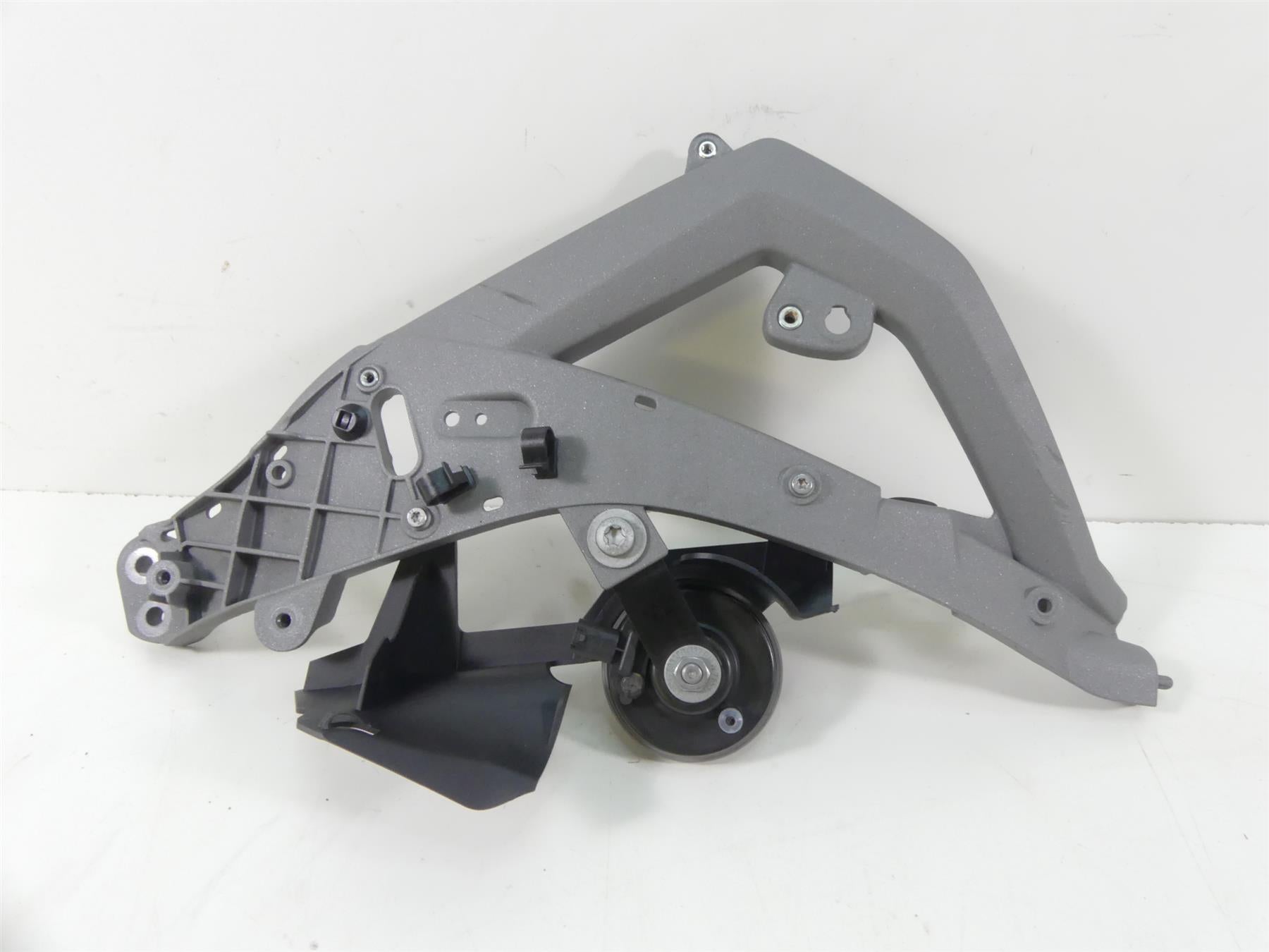 2016 BMW R1200GS K50 Right Front Panel Fairing Center Stay - Read 46638528674 {{ shop.shopifyCountryName }} - Mototech271