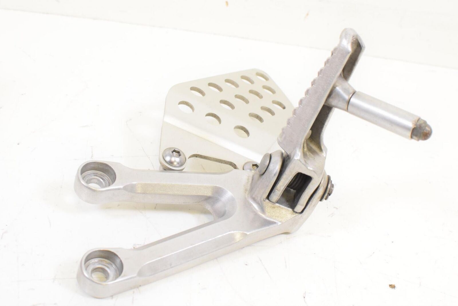 05 Honda CBR1000RR CBR1000 RR Left Rider Footpeg Foot Peg Rest 50700-MEL-000 {{ shop.shopifyCountryName }} - Mototech271