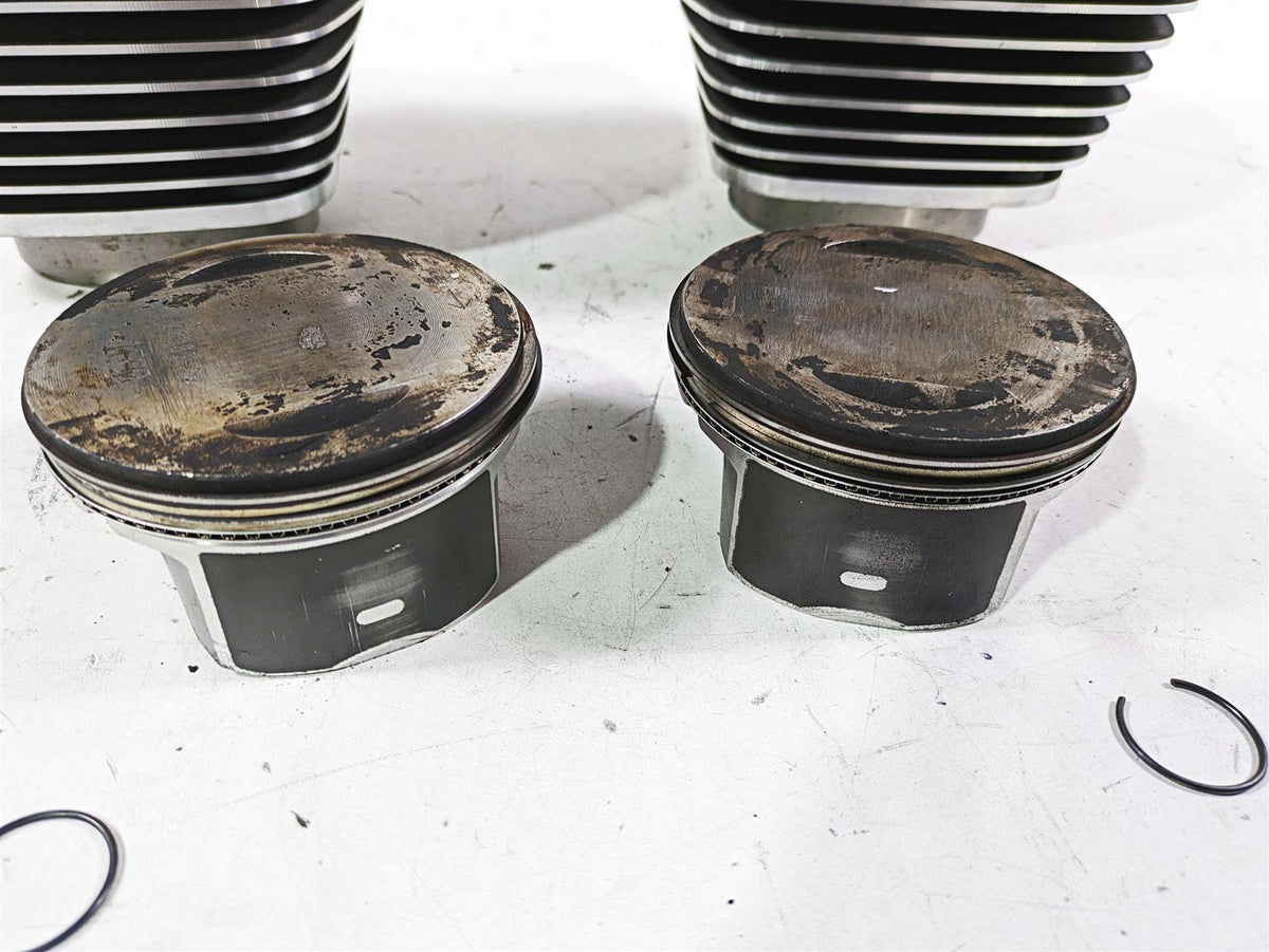 2015 Harley Touring FLHXS Street Glide Cylinder Jug & Piston Set -Read 16547-99A {{ shop.shopifyCountryName }} - Mototech271