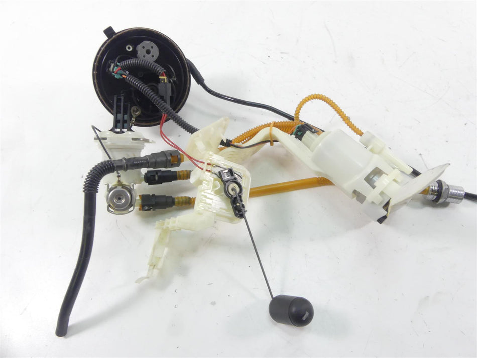 2014 Harley Touring FLHTK Electra Glide Fuel Gas Petrol Pump -Tested 75069-08 {{ shop.shopifyCountryName }} - Mototech271