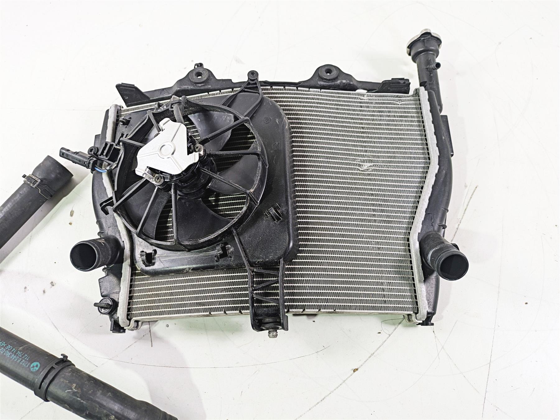 2017 BMW S1000RR K46 Radiator Fans & Hoses - Little Bent 17118546822 {{ shop.shopifyCountryName }} - Mototech271