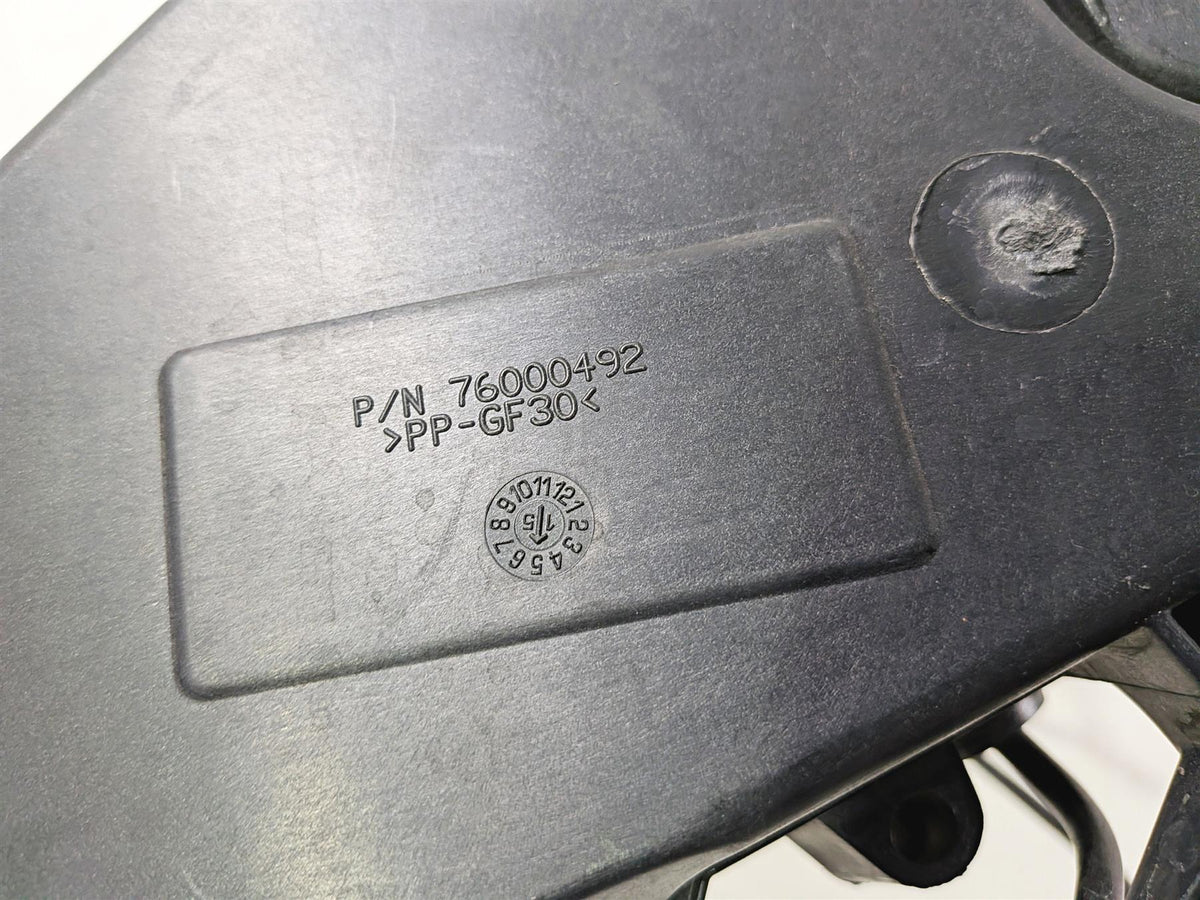 2015 Harley Touring FLTRUSE CVO Road Glide Right Media Compartment Box 76000492-Mototech271