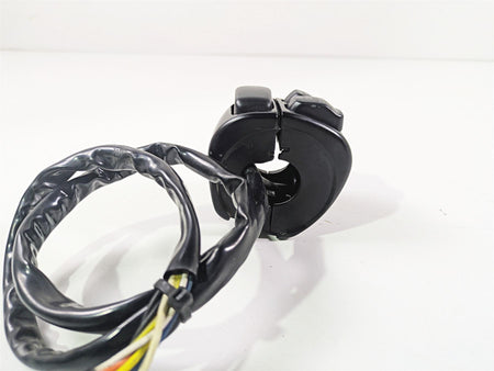 2009 Harley FXDC Dyna Super Glide Left Hand Lights Control Switch 71682-06A {{ shop.shopifyCountryName }} - Mototech271