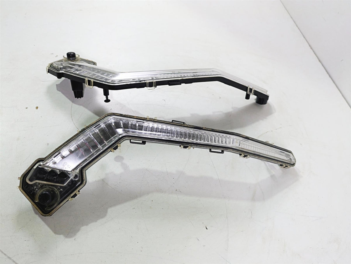 2018 Can Am Maverick X3 XRC Turbo R Front Signature Running Light Set 710004994 {{ shop.shopifyCountryName }} - Mototech271