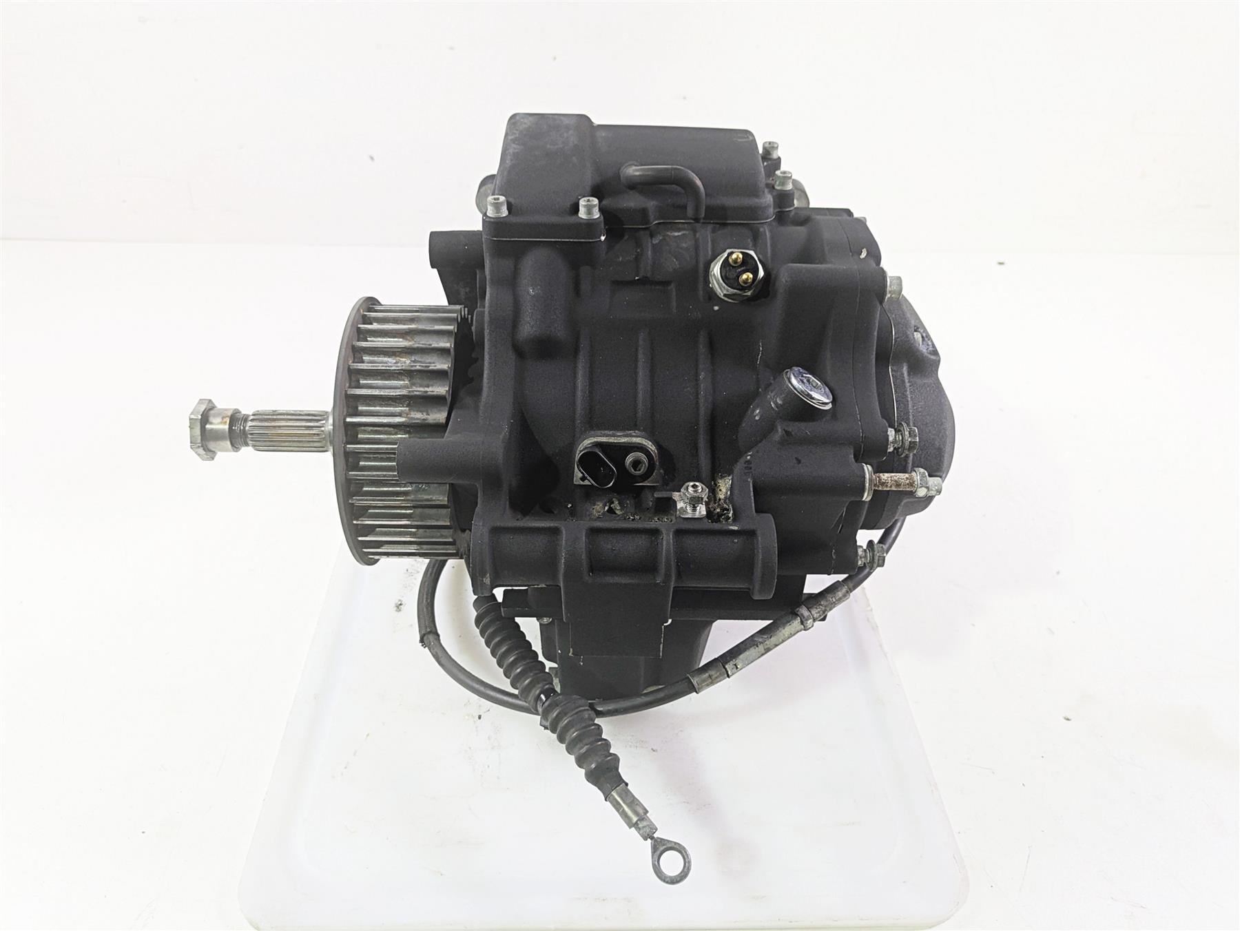 2010 Harley Dyna FXDB Street Bob 6-Speed Transmission Grear Box 33083-10A {{ shop.shopifyCountryName }} - Mototech271