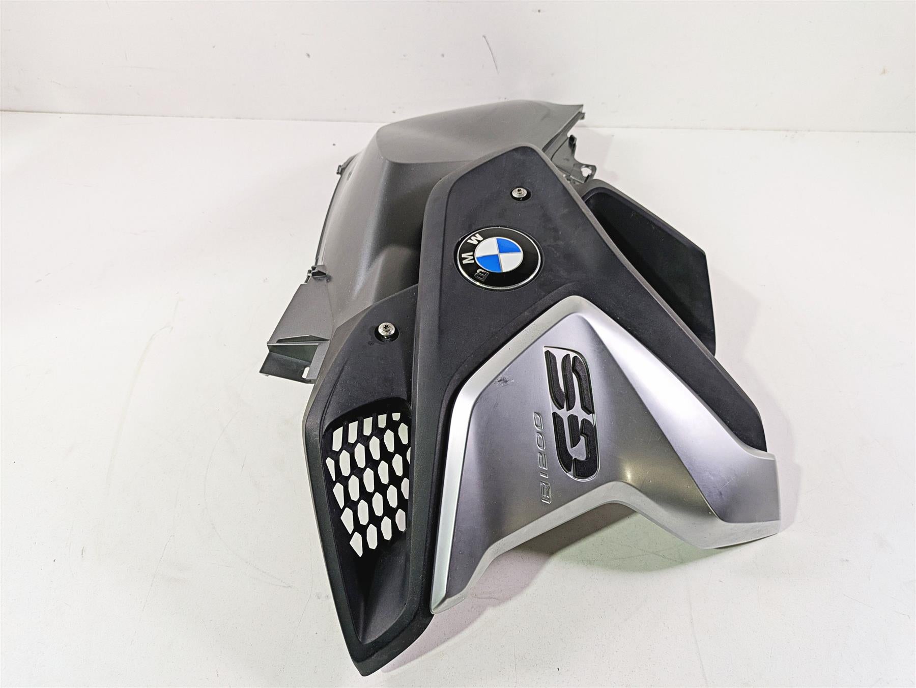 2017 BMW R1200 GS K50 Left Tank Side Fairing Cover Set 46638556635 {{ shop.shopifyCountryName }} - Mototech271