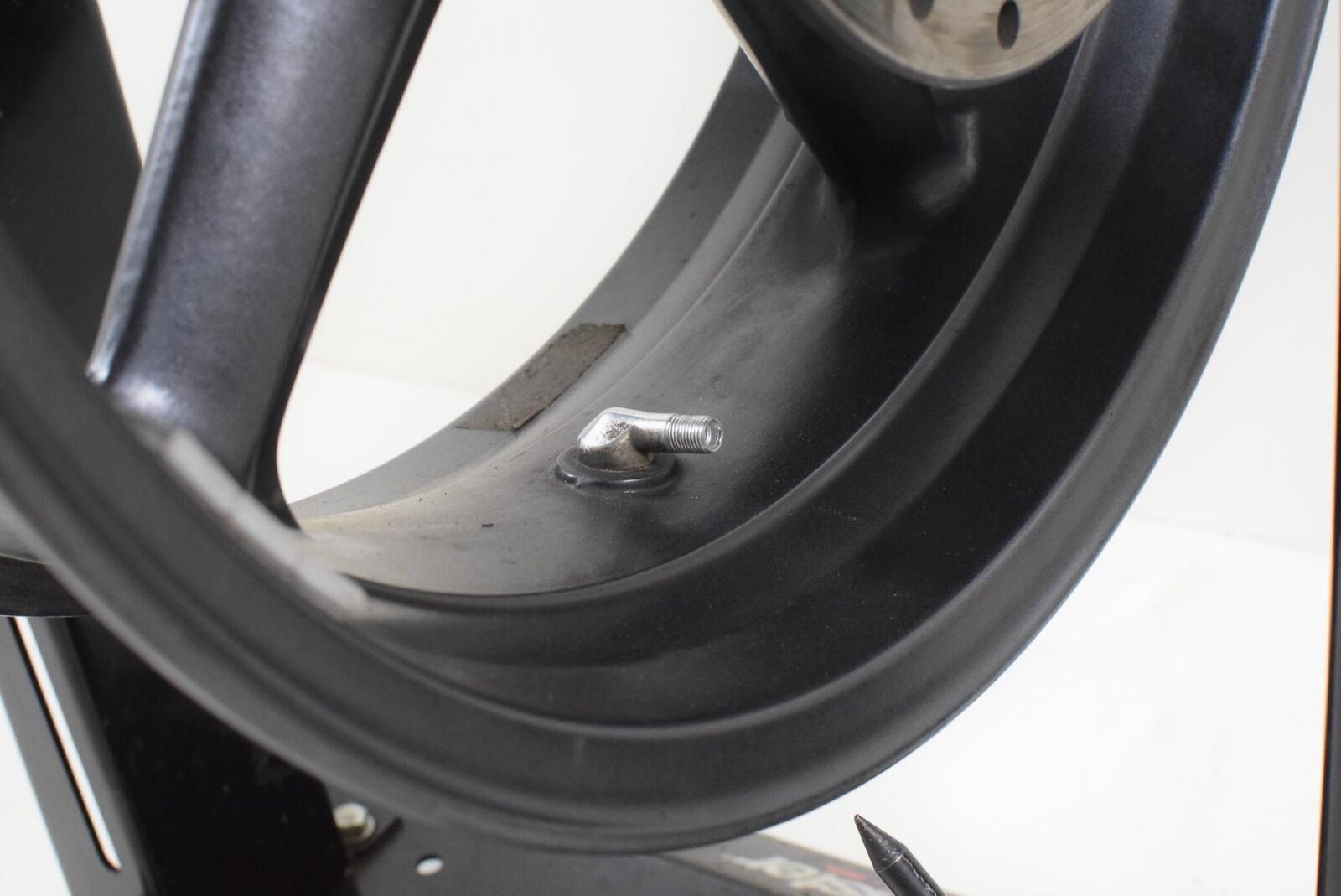 2009 Triumph Street Triple 675 Rear Wheel Rim 17x5.5 T2010507 {{ shop.shopifyCountryName }} - Mototech271