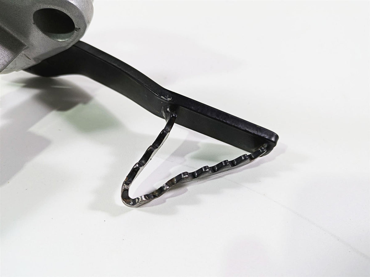 2015 Triumph Tiger Explorer XC Right Front Footpeg & Brake Pedal - Read T2080788 {{ shop.shopifyCountryName }} - Mototech271