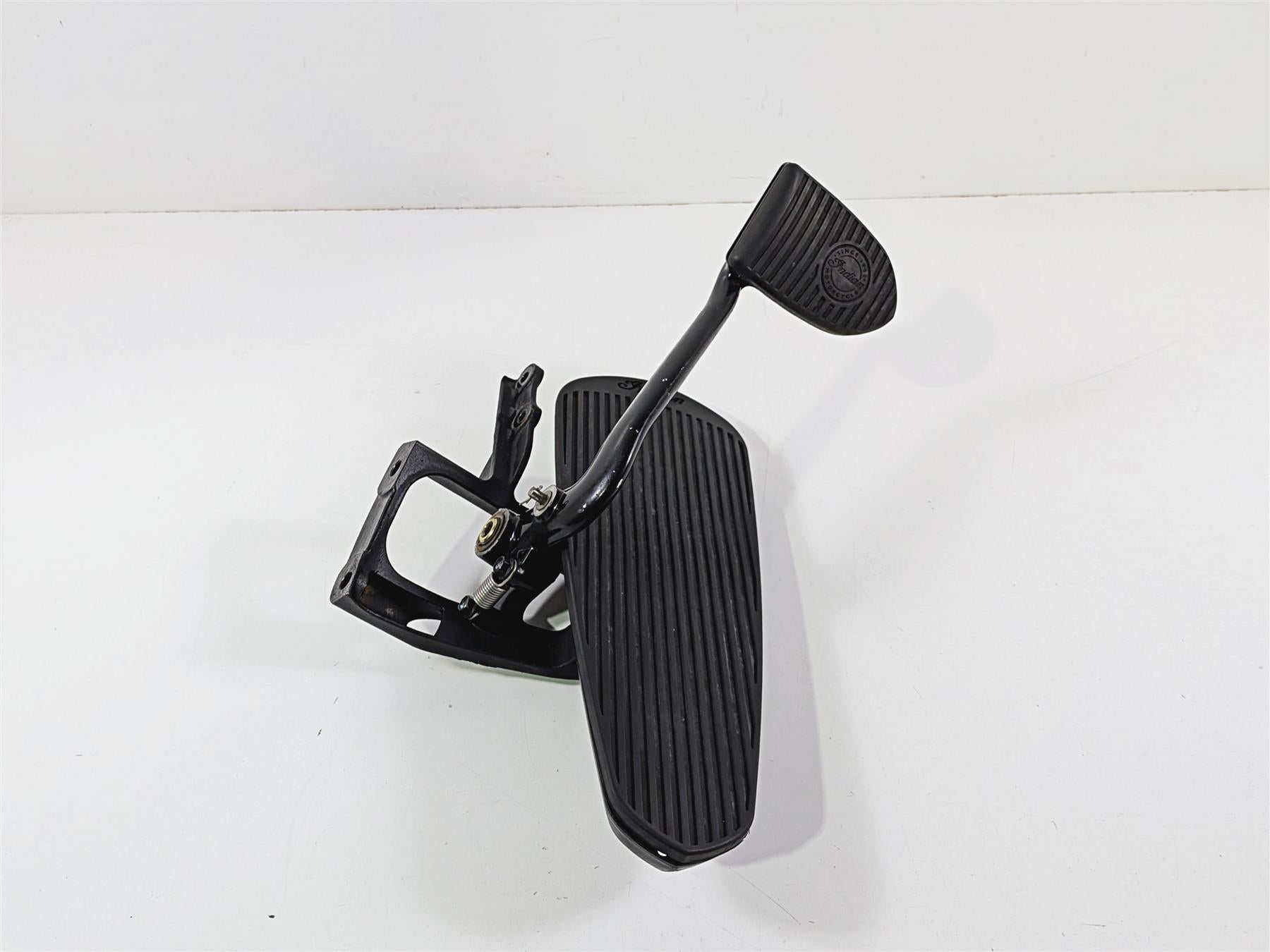 2015 Indian Chieftain Right Front Floor Board & Brake Pedal 5138848 1019864-Mototech271
