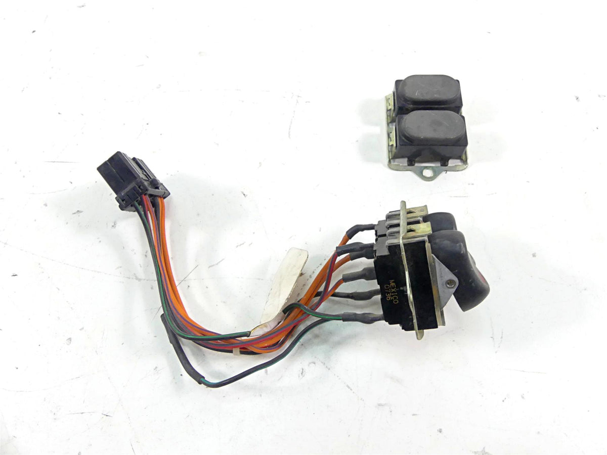 2008 Harley Touring FLHX Street Glide Auxiliary Switch Set 71513-98 {{ shop.shopifyCountryName }} - Mototech271