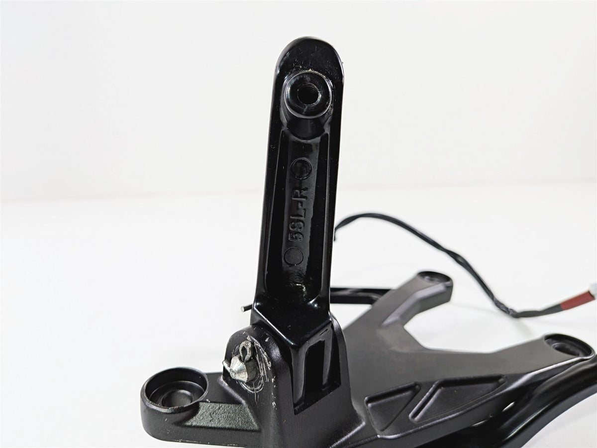 2016 Yamaha YZF R1 RN32 Front Right Foot Peg & Brake Pedal 2CR-27443-00-00 {{ shop.shopifyCountryName }} - Mototech271